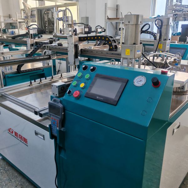 China Máquina de mezclado y distribución de epoxi para la bomba de agua wholesale