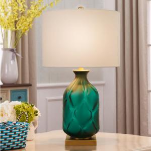 China Changeable Color Green Modern Ceramic Table Lamps For Bedroom 500lm 550lm supplier
