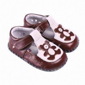 China 2013 fashion baby shoes, made of imported cow leather, various colors are available  on sale 