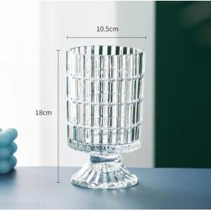 Pedestal Big Base Glass Bouquet Vase Embossed Glass Vase Hydroponic Glass Transparent Vase for Home Office Wedding
