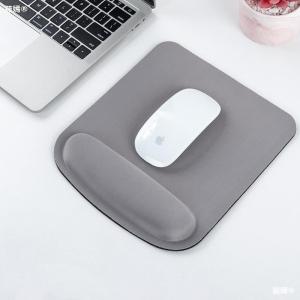 Ergonomic Ultrasoft Wireless Charging Mouse Pad With Wrist Support