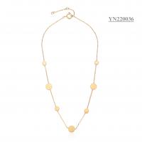 China Luxury 14k Stainless Steel Fashion Necklaces 7 White Shell Inlaid Necklaces on sale