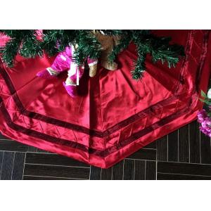 Red Patchwork Christmas Tree Skirt Polyester / Velvet Material For Decorative