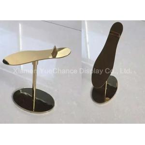 China Custom Design Metal Decorations Crafts Gold Color Standing Style Shoe Display Rack supplier