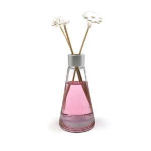 China Empty Reed Diffuser Bottles , 60ml Tapered Aroma Air Diffuser With Aluminum Lid supplier