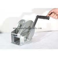 China Self Locking Screw Ss 304 2600lbs Manual Hand Crank Winch on sale