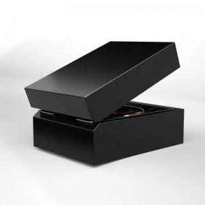 China Noble Elegant Black Wooden Perfume Box , High Glossy Customized Wooden Gift Box supplier