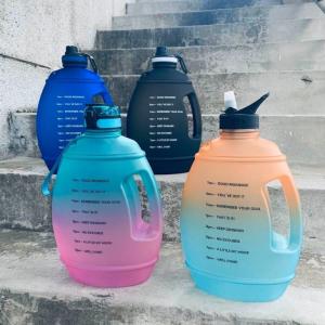 China New Large Capacity  3.78 L Clear Plastic Bottle Half Gallon Water Jug PETG GYM 1 Gallon  Water Bottle For Gym supplier
