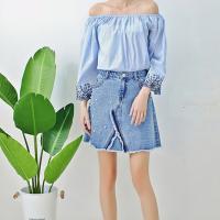 China Young Ladies Short Denim Mini Skirt With Pearls , Women's A Line Denim Skirt on sale