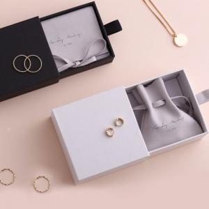 China Custom Printed Luxury Pink Personalized Bracelet Jewlery Packaging Box With Pouch wholesale