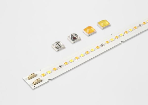 60W園芸PCB LEDの線形ストリップ高い660nmスペクトルの成長ランプ