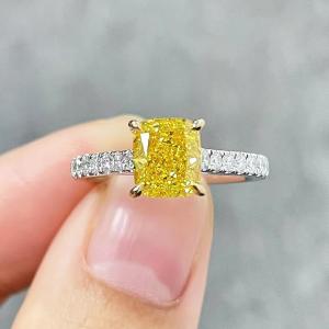 18K White Gold Lab Created Diamonds Engagement Ring 1.05ct Fancy Vivid Yellow