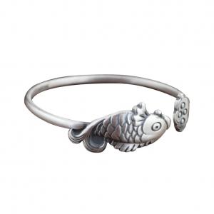 China Sterling Silver Fish Design Engraved Retro Cuff Bracelet for Women (SZ0309) supplier