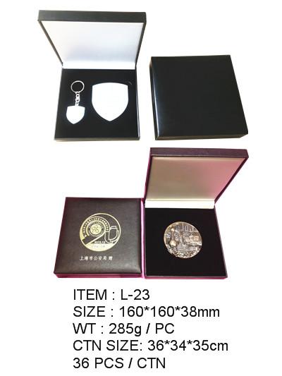 Luxury Personalized Custom Packaging Boxes , Glossy ABS Packaging Case For Badge And Cufflinks