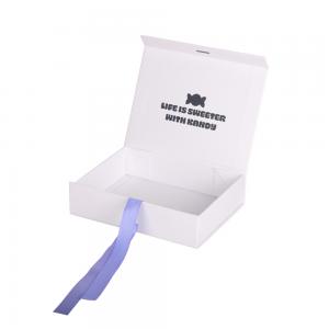 China Sturdy White Foldable Paper Magnetic Gift Boxes Packaging Product With Ribbon supplier