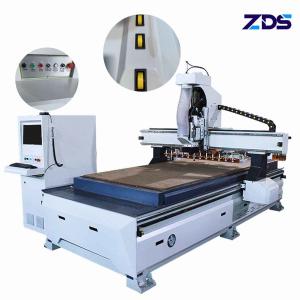 China Router do CNC do Woodworking da porta do MDF do software TYPE3 com o router do Cnc da madeira do servo motor supplier