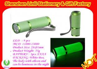 2011 competitive price Aluminium alloy and silicone 9 led mini torch light