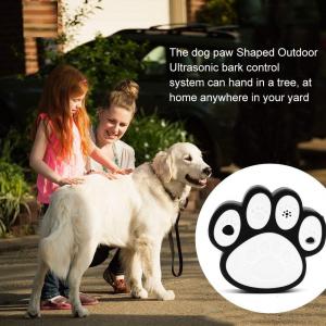 China Dog Paw Shape Ultrasonic Dog Bark Control Indoor Outdoor Deterrent Control Device supplier