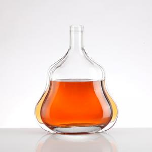 China Customized Whisky Brandy Rum Glass Bottles 700ml Glass Spirit Bottles for Vodka Bottle supplier
