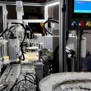 China Touch Screen CRC Cap Assembly Machine with PLC Control wholesale