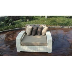 China Outdoor Rattan Furniture Lounge Sofa , Luxury Conservatory Sofa Bed supplier