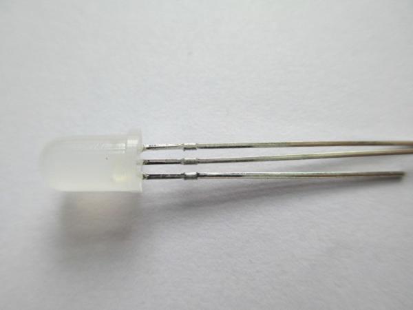 5mmのBi - AlGaInPの文書、ROHSの標準との色のハイパー表示器LED 100 MW