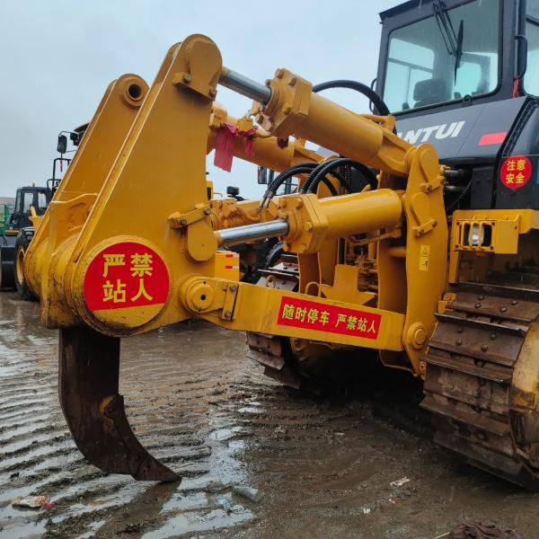 China Puissance élevée SHANTUI SD32 Bulldozer à rampe WP12 moteur pour le défrichage des terres wholesale