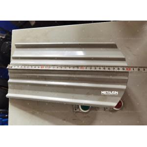 China Máquina de Conformado de Rodillos Continua y Personalizada con Cubierta Protectora de Cadena y Cizalla Volante Hidráulica para Perfiles de Postes de Valla wholesale