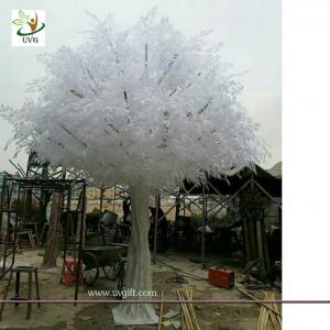 UVG indoor white big artificial banyan tree with silk leaves for winter wedding decorations GRE060
