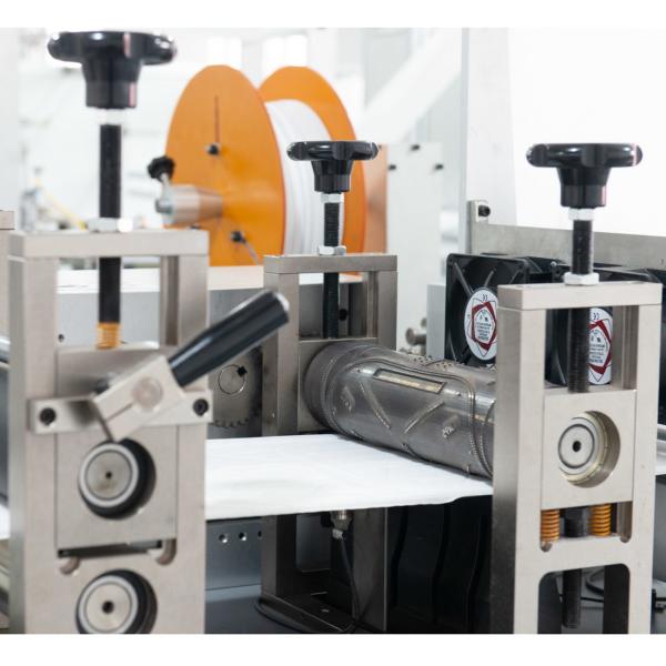 Ultrasonic Kn95 Antiviral Face Mask Making Machine