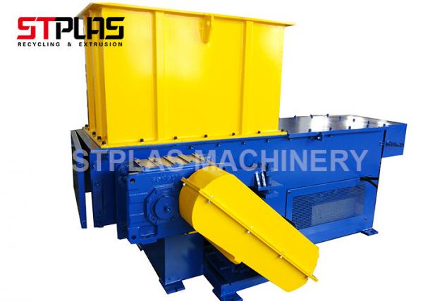 Single Shaft Plastic Shredder Machine / Chipper Machine For PET Bottle Rubber