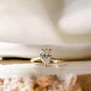 18k Gold Real Diamond Engagement Ring , Pear Natural Diamond Wedding Ring