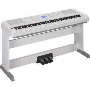 Yamaha DGX-660 Portable Grand Digital Piano White