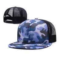 China 100% Polyester Camo Flat Brim Trucker Hat , Unisex Fitted 5 Panel Hat With Plastic Buckle on sale