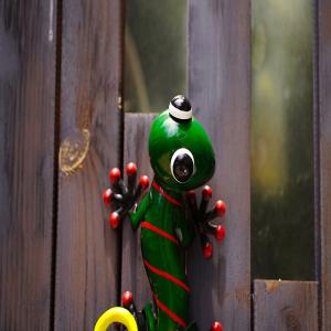 China Colorful Outdoor Metal Lizard Wall Art Handicraft Metal Gecko Wall Art supplier