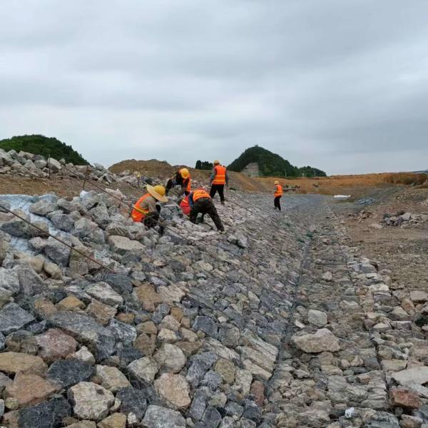 1*1*2M Galvanizado Gabion Stone Cage Net Protección contra la erosión de la ribera del río personalizada