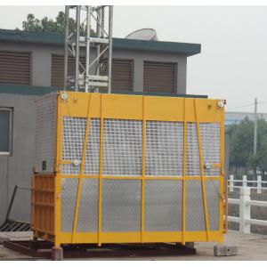 China 2000kg Single Cage Yellow Construction Material Hoists SC200 / 200 without VFD supplier