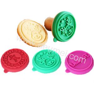 China Ginger Man,Deer,Alphabet Design Food Grade Silicone Cookie Stamp Cutter As Set For Fun supplier