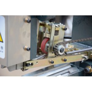 China Box Corner Pasting Machine / Semiautomatic Corner Pasting Machine wholesale