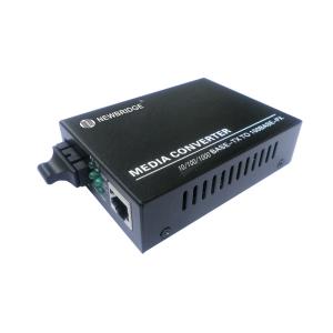 China 10 100 SC 1000M rápido 130mm * 86mm * 26mm do conversor 1310nm dos meios dos ethernet supplier