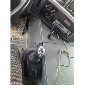 China 2019年のサンイ用クレーンSTC1100 メインブーム73メートル,ジブ18メートル,対重量42トン,優れた作業条件. wholesale