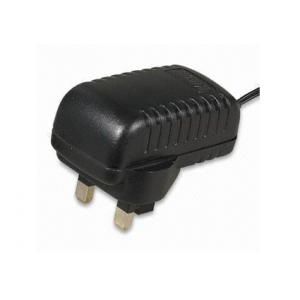 China Auto 5.7V car laptop LED Universal AC Power Adapter with Over-load protection supplier