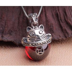 China Dollar cat pendant necklace, 925 sterling silver necklace, garnet gemstone necklace supplier
