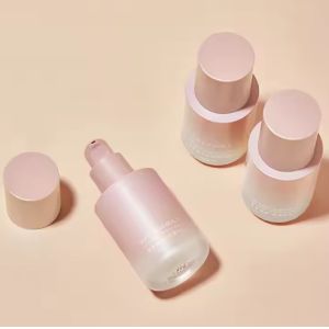 China Long-lasting Matte Liquid Foundation Matte Waterproof Foundation Make-up Not Easy to Take Off Make-up Foundation Clear on sale