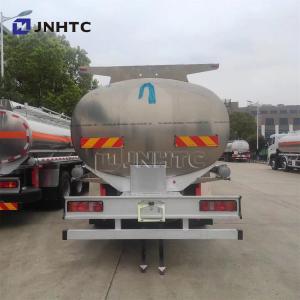 China 8x4 Howo Left And Right Hand Steering Diesel Oil Tank Truck Transporter Big Capacity supplier