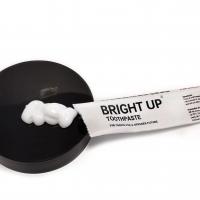 China Hotel Teeth Whitening Dental Kit Toothpaste Toothbrush Set Travel Size Packing on sale