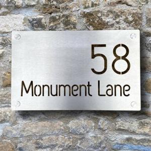Contemporary House Name Signage Laser Cutting Stainless Steel House Sign