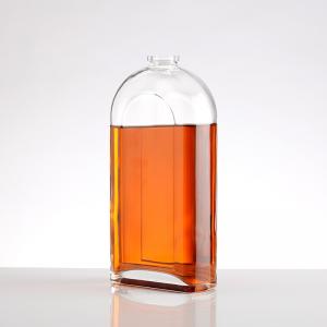China Glass Bottle Manufacturers Offer 500ml 750ml Corked Whiskey Glass Bottles for Liquor supplier