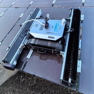 China Automated Solar Panel Cleaning Robot with Electric Fuel and Idling Speed of 500 Rpm supplier