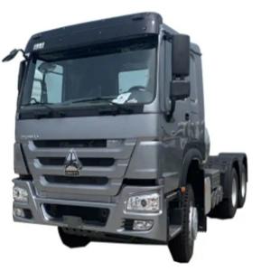 SINOTRUK HOWO 4x2 6x4 Heavy Truck Tractor Customizable Colors For Bulk Cargo Logistics Transport